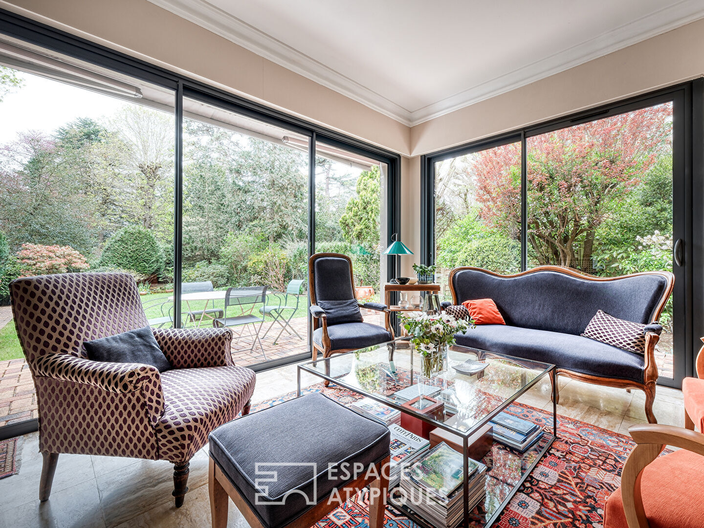 Maison meulière rénovée avec jardin et extensions dans un quartier recherché de Soisy-sur-Seine