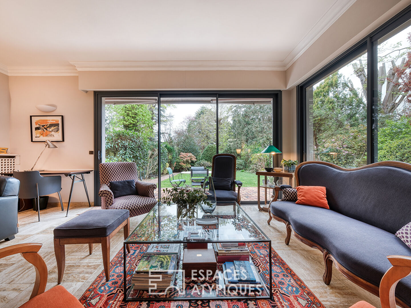 Maison meulière rénovée avec jardin et extensions dans un quartier recherché de Soisy-sur-Seine