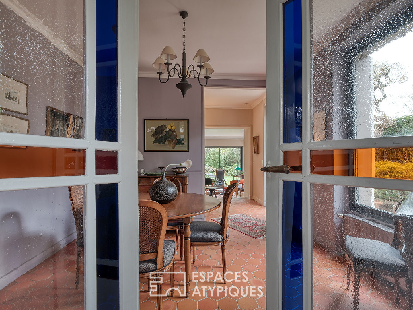 Maison meulière rénovée avec jardin et extensions dans un quartier recherché de Soisy-sur-Seine