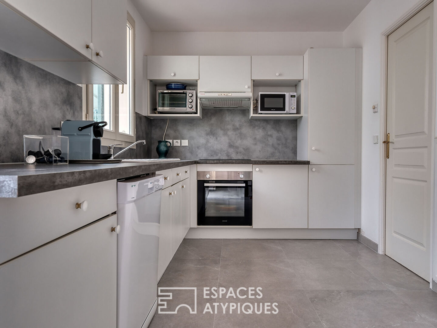 Maison familiale dans un domaine privé à Étiolles avec spa et jardin