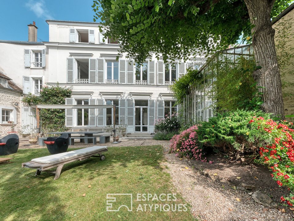 Une adresse rare à Étampes, ville royale, volumes d'exception et cadre verdoyant