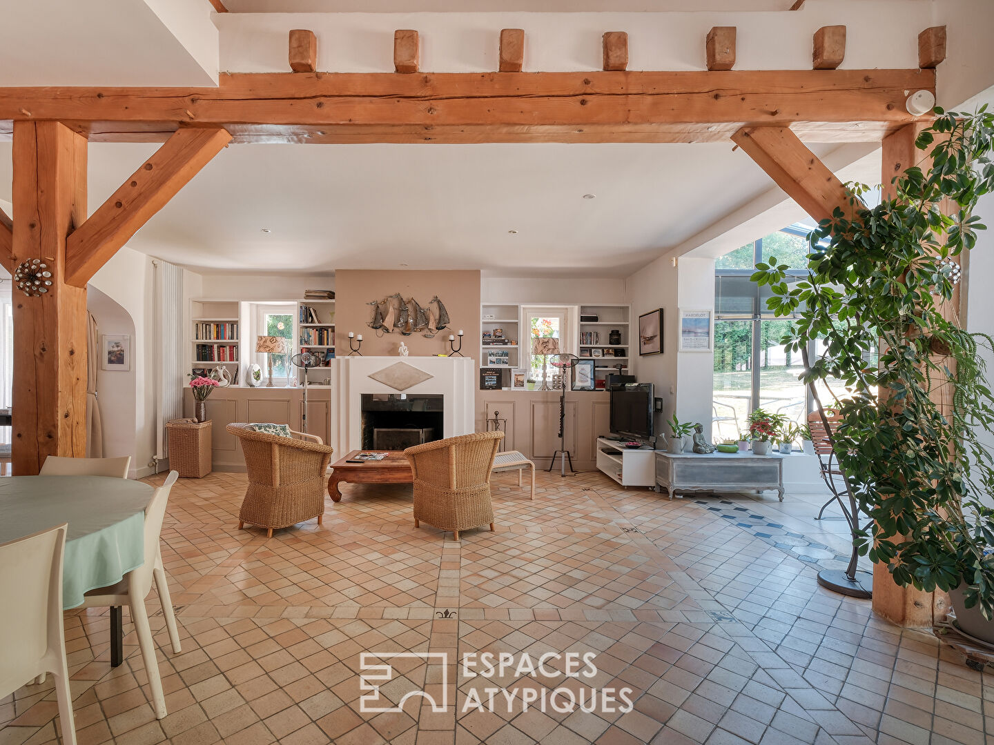 La maison contemporaine aux volumes XXL à Moigny sur Ecole