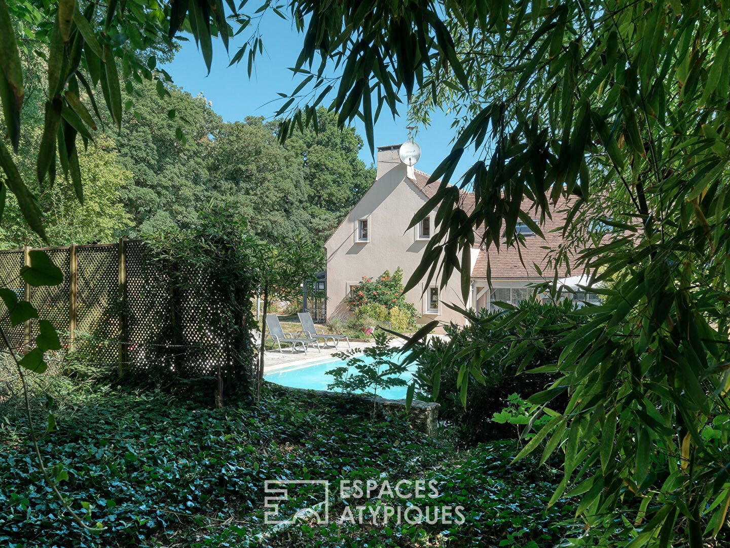 La maison contemporaine aux volumes XXL à Moigny sur Ecole