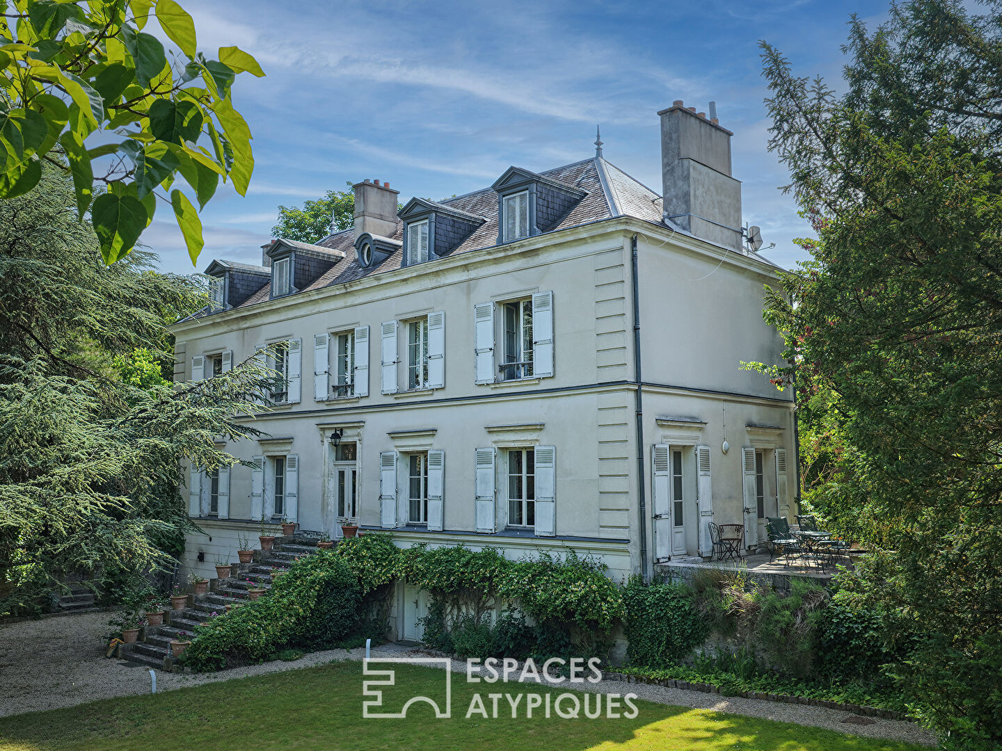 Maison de maître avec jardin d’exception en centre-ville