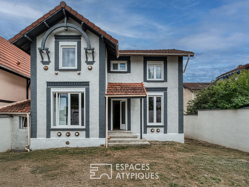 Maison de charme 1900 avec jardin et dépendance.