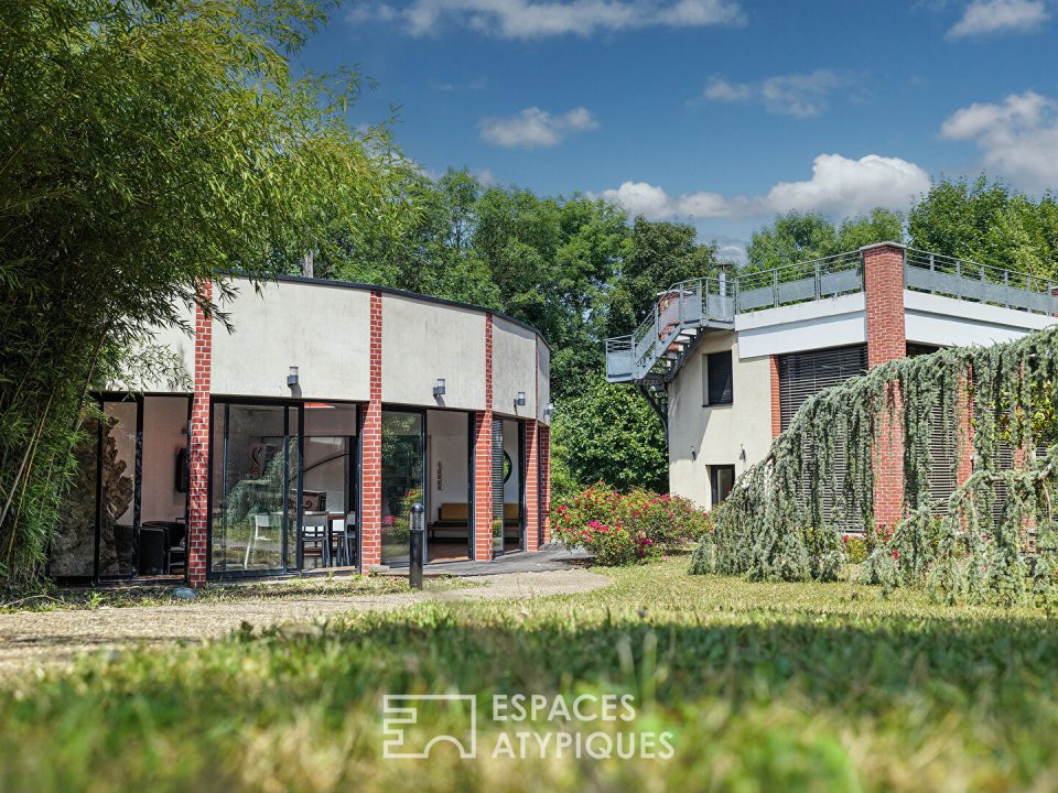 Maison d'architecte avec annexe indépendante sur terrain sans vis-à-vis