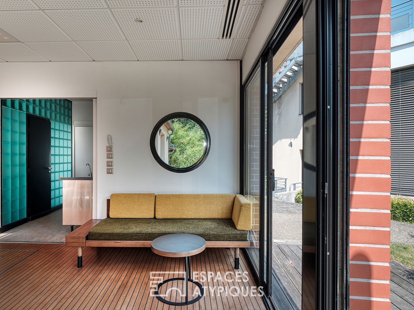 Maison d’architecte avec annexe indépendante sur terrain sans vis-à-vis