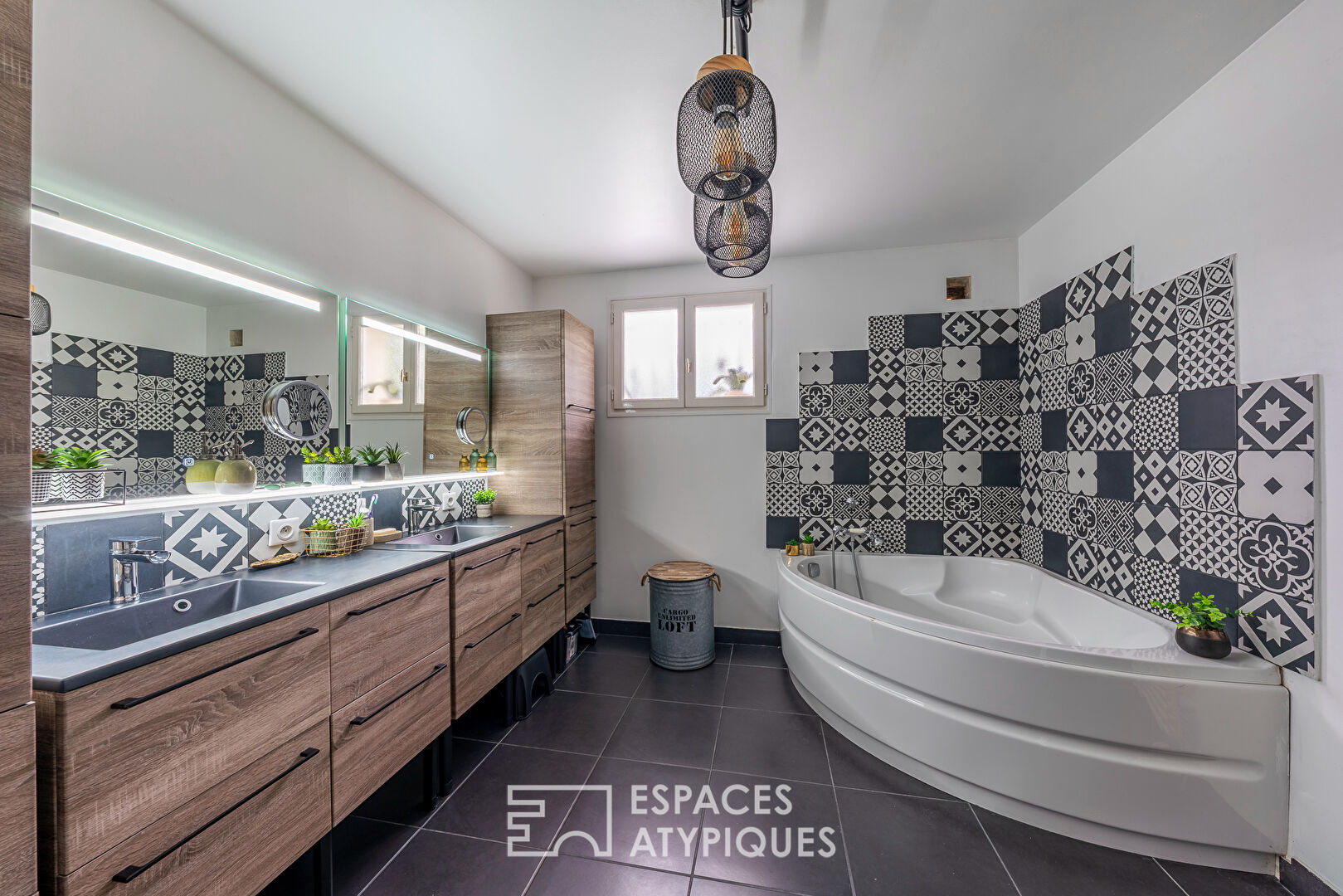 La maison de plain-pied sur sous-sol total