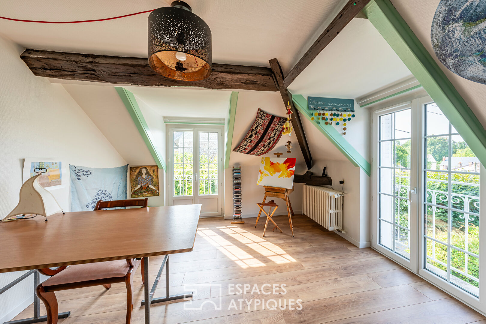 Maison bourgeoise rénovée avec vie de plain-pied et jardin en centre-ville