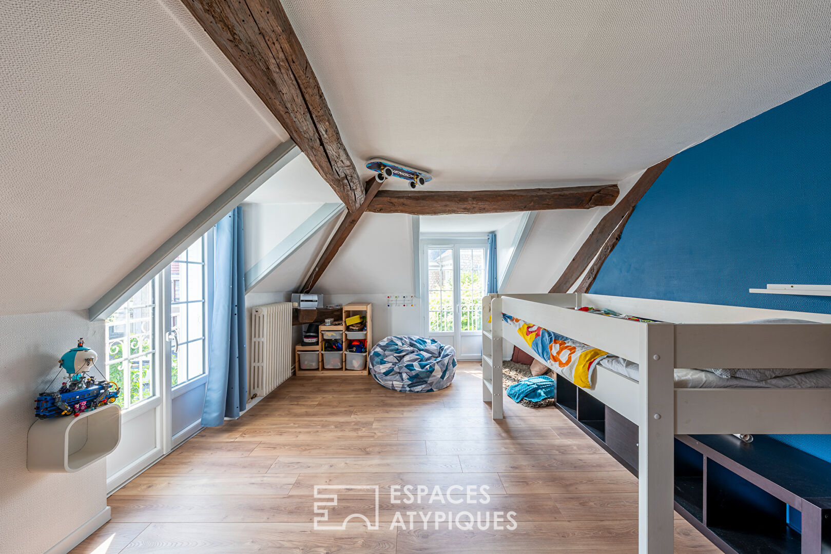 Maison bourgeoise rénovée avec vie de plain-pied et jardin en centre-ville