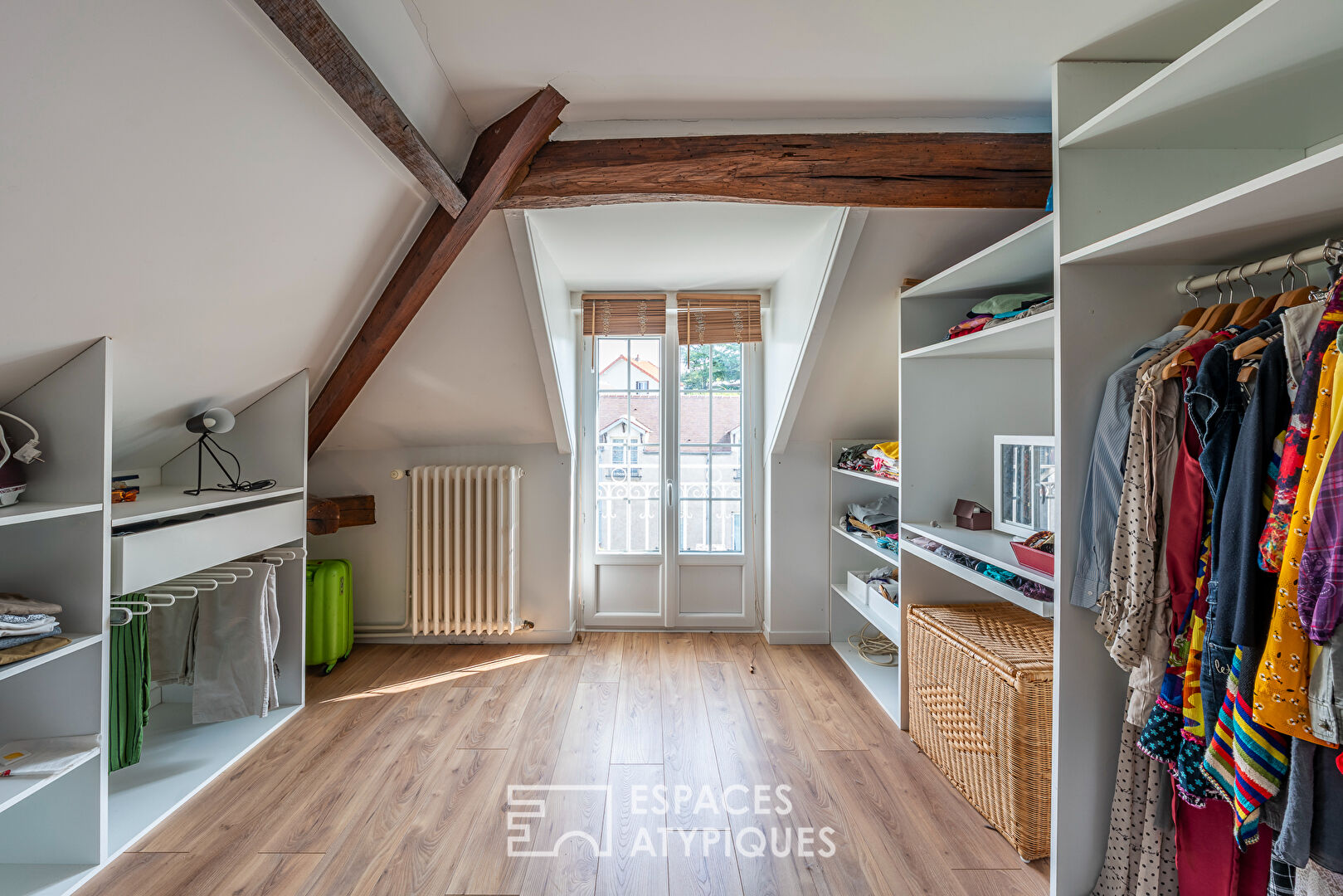 Maison bourgeoise rénovée avec vie de plain-pied et jardin en centre-ville
