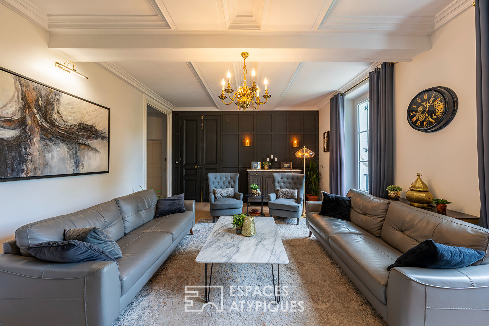 Appartement au coeur d’un ancien moulin rénové et dans un parc arboré.