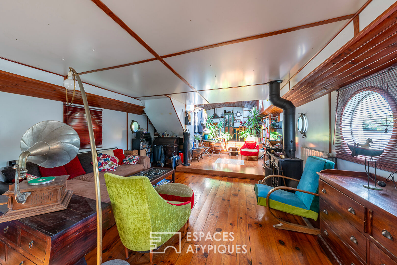 Péniche de 170m2 Freycinet à 15 min de Paris