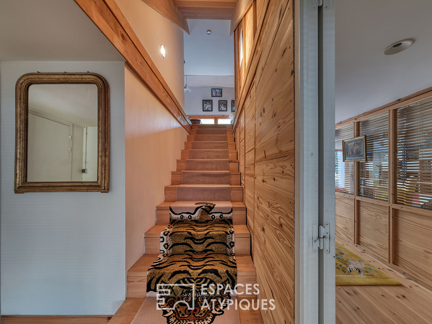 La grange revue par un architecte avec un jardin au calme et sans vis-à-vis