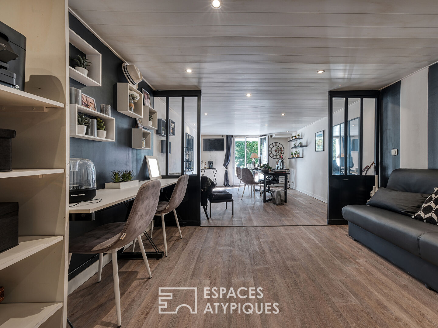 Maison familiale rénovée au coeur de la ville avec piscine