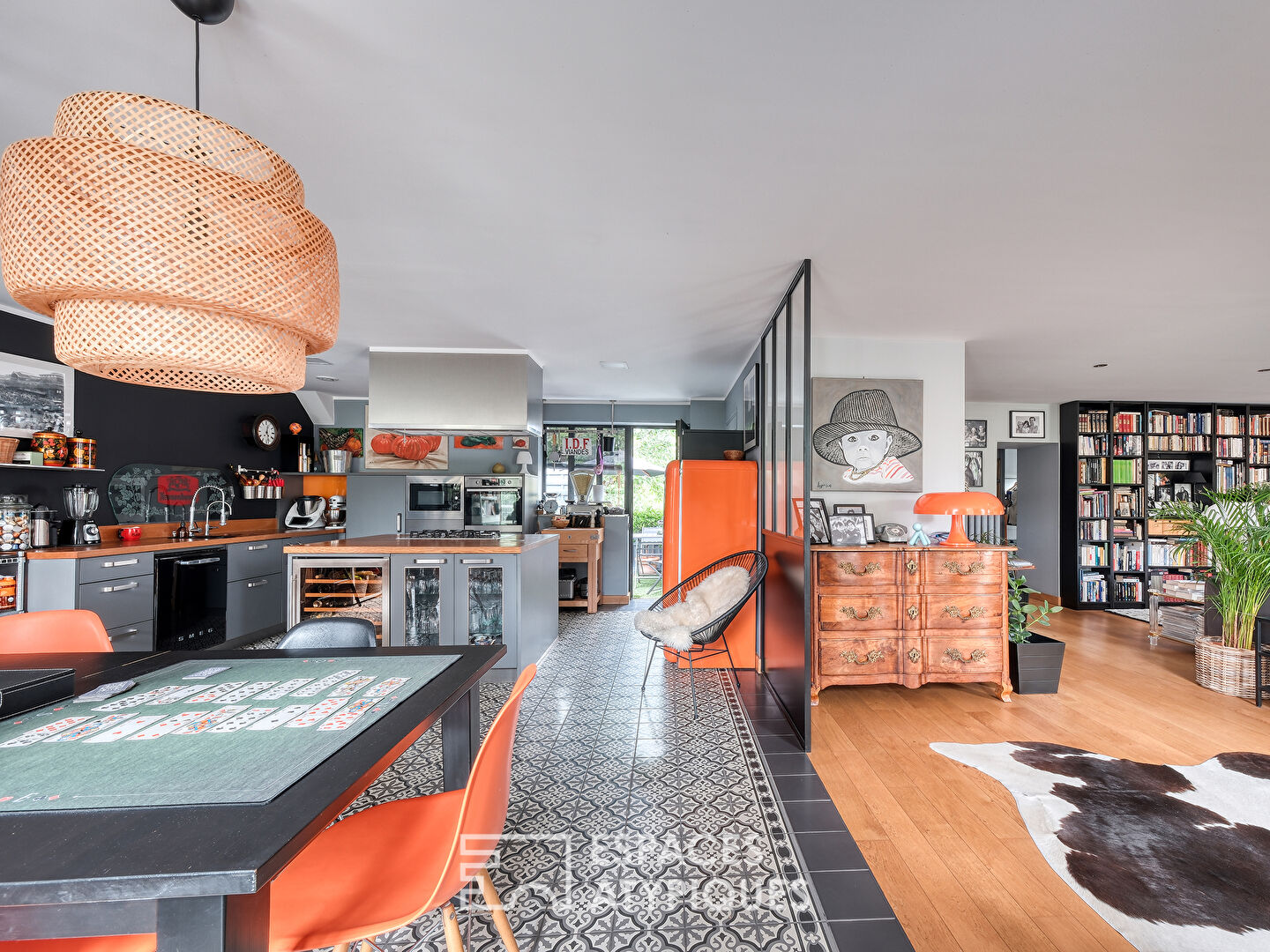 Immeuble de Caractère au Coeur de Mennecy. Studio, T2 et magnifique duplex.