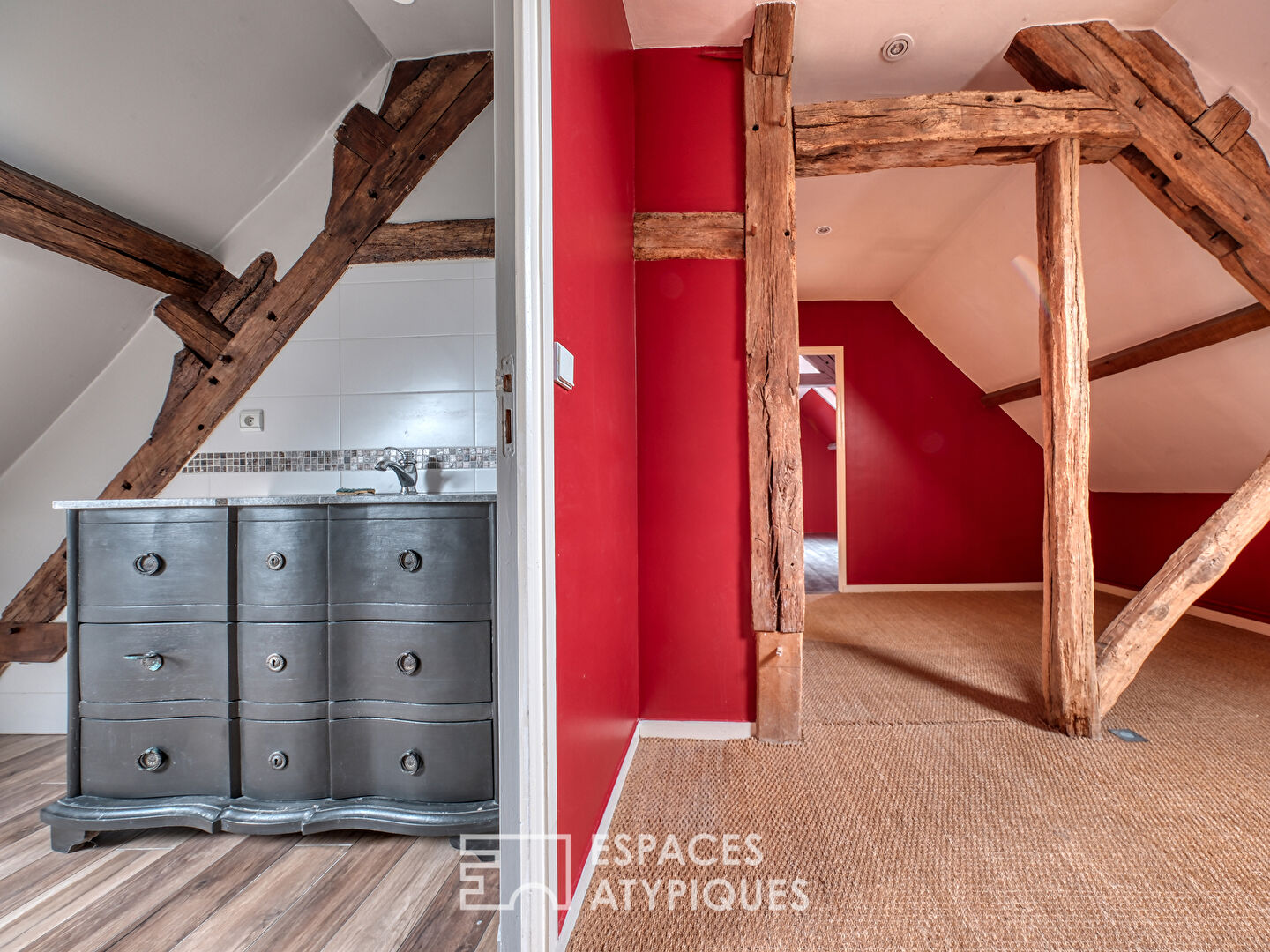 Longère de charme avec une piscine et une maison d’amis