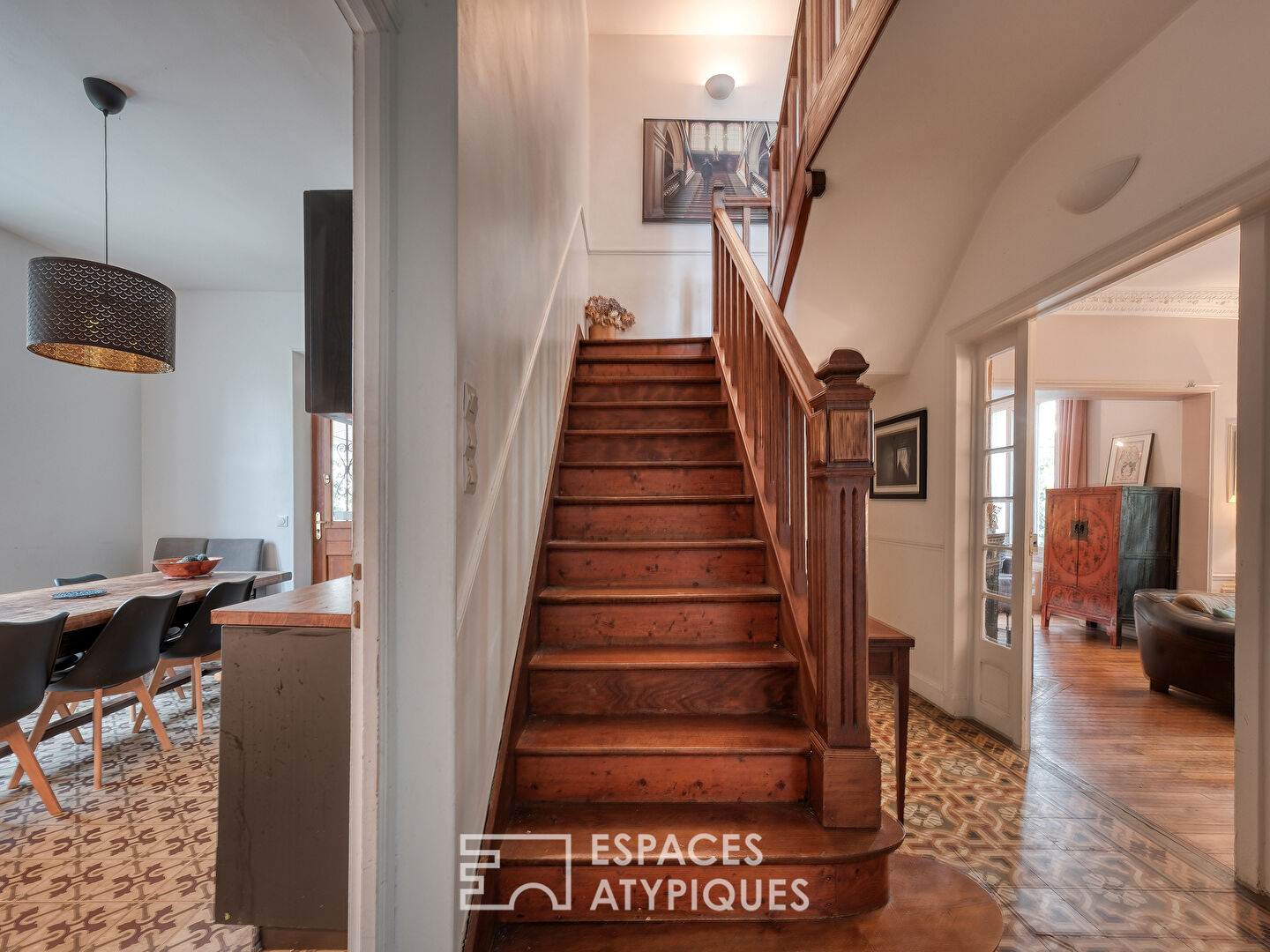 Maison meulière avec jardin dans le centre de Brunoy