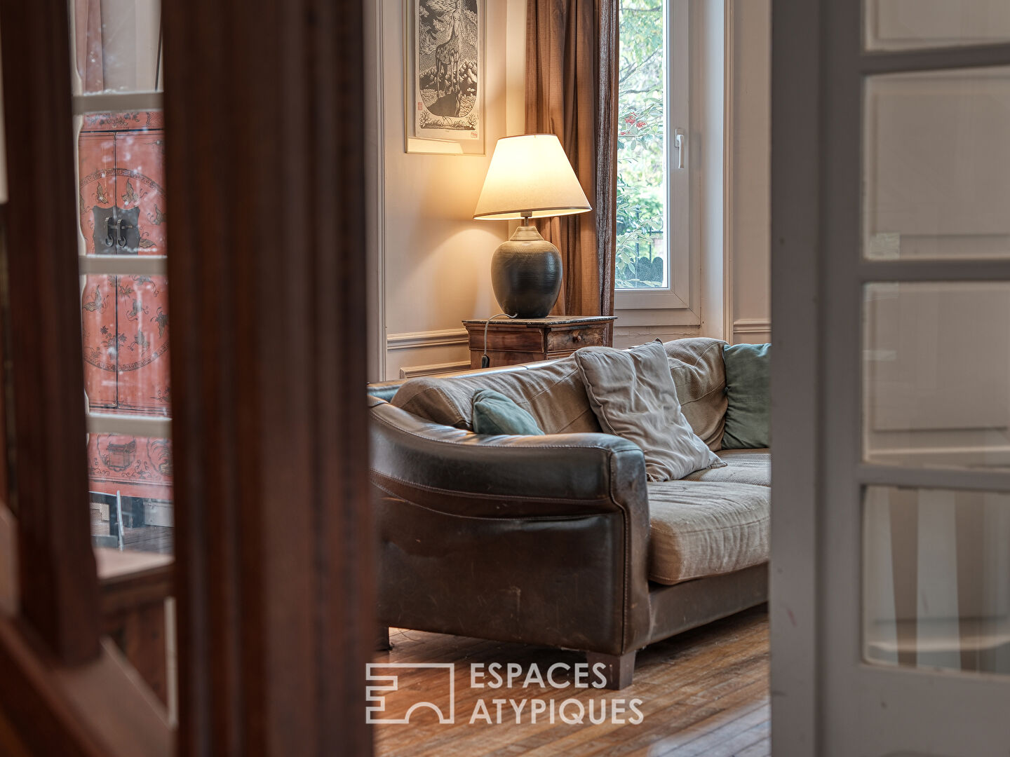 Maison meulière avec jardin dans le centre de Brunoy