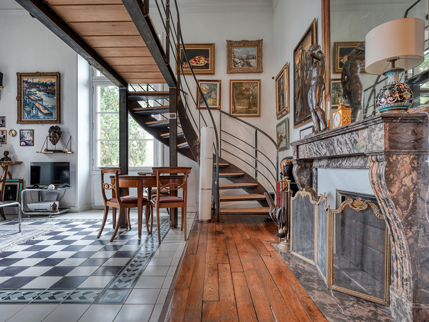 Appartement duplex dans un château au coeur d’un parc boisé