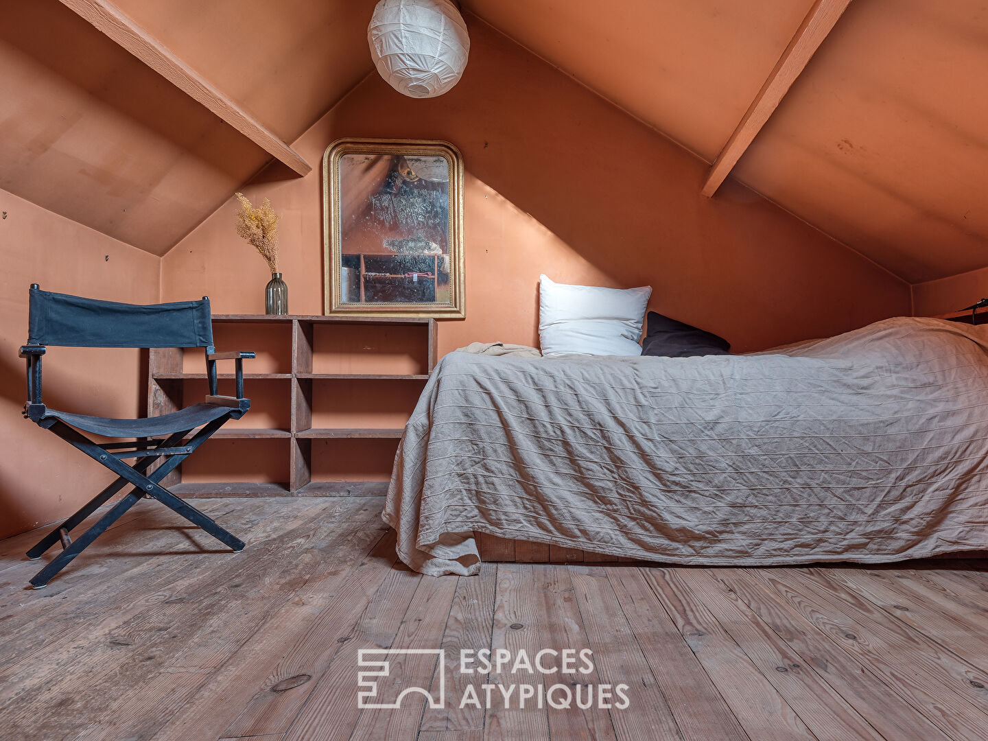 Maison de ville avec dépendances, atelier et jardin au coeur de Chilly-Mazarin