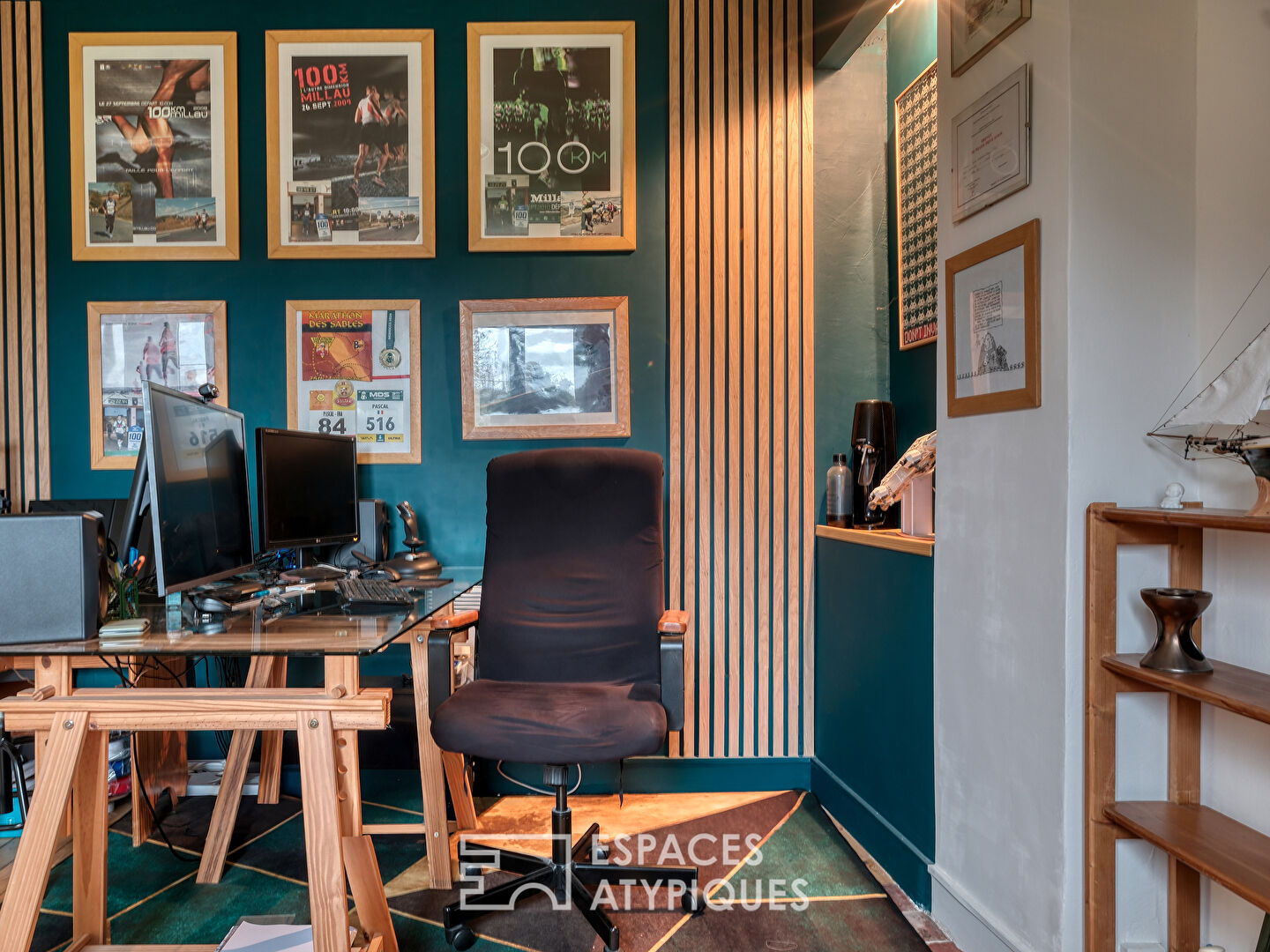 Propriété de charme avec box à chevaux et terrain de tennis