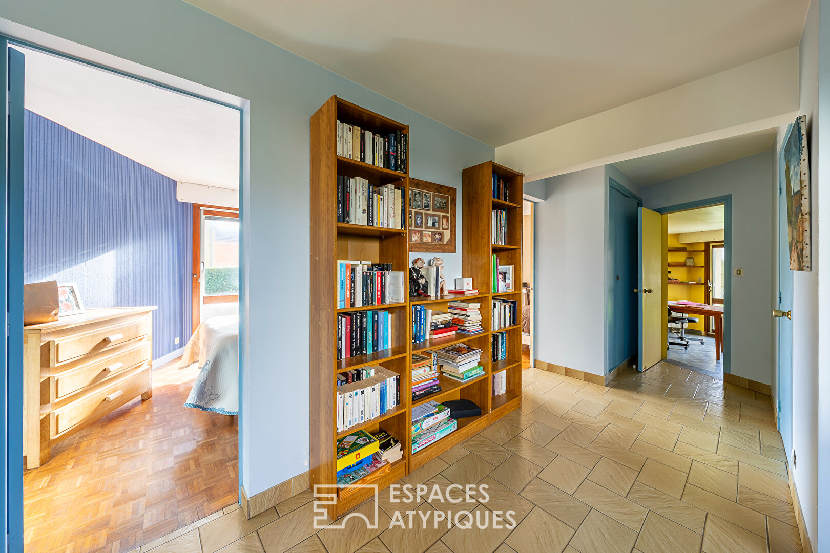 La maison à l&rsquo;architecture atypique avec jardin