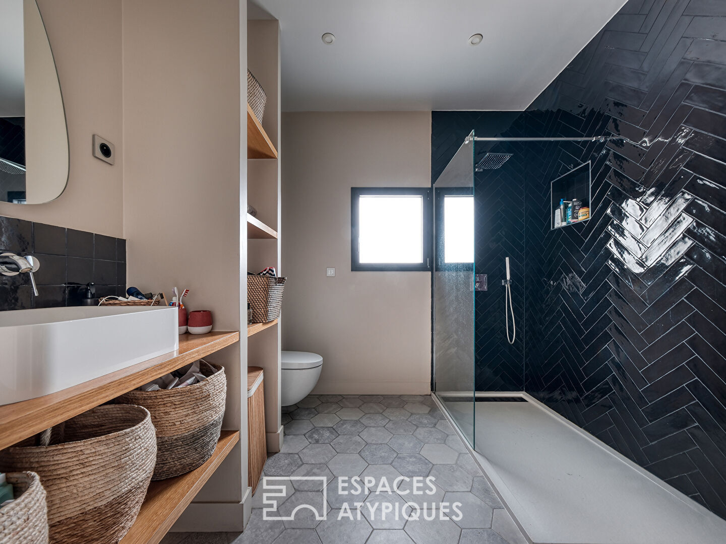 La maison d&rsquo;architecte rénovée avec piscine dans le centre historique de Savigny-sur-Orge