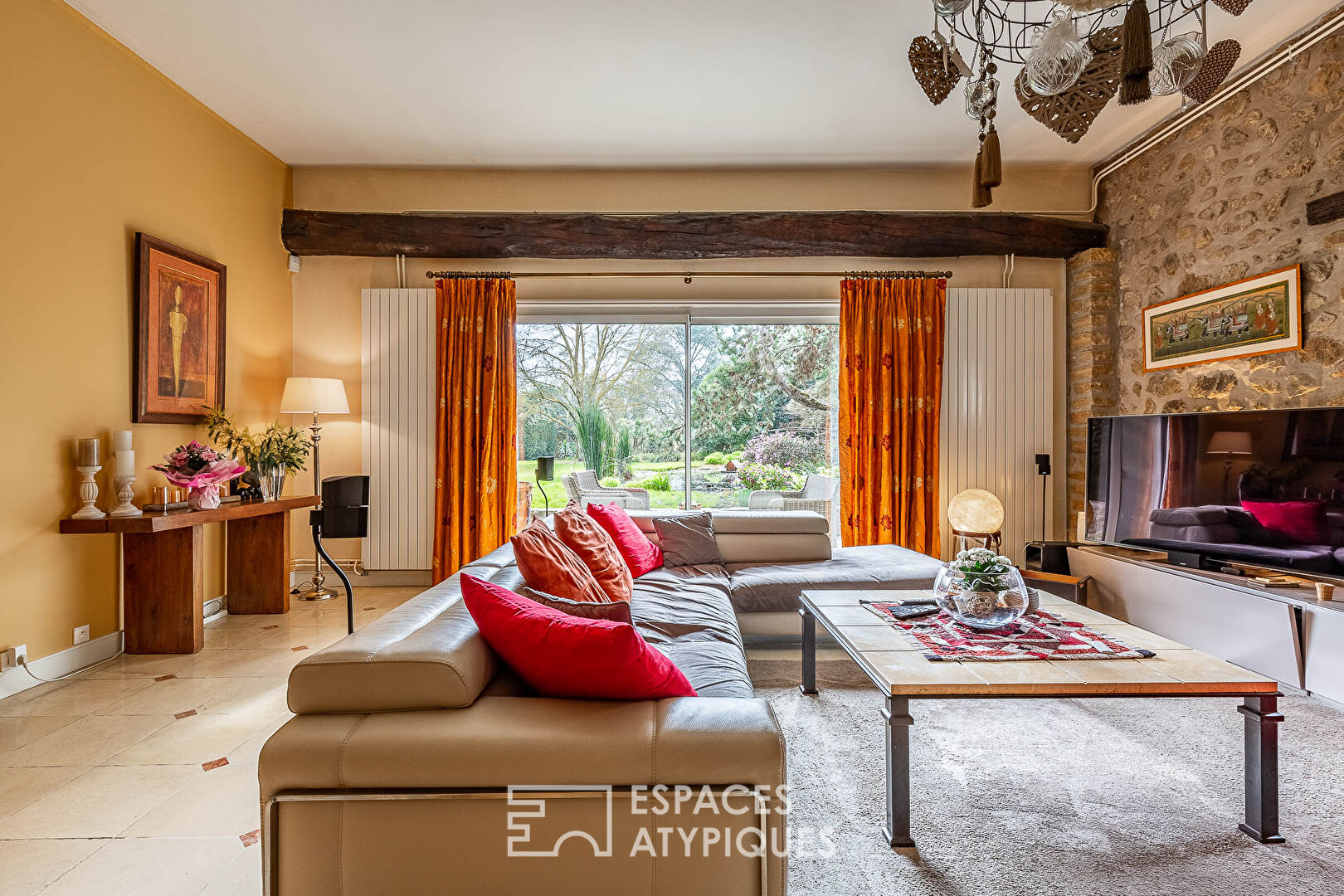 La propriété de caractère et son parc arboré