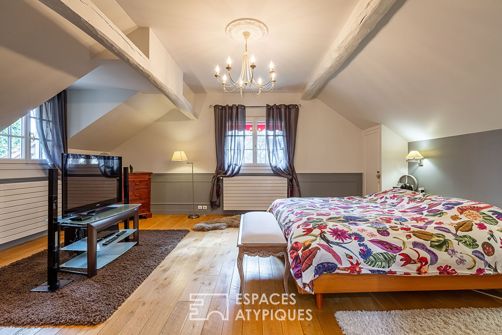 La propriété de caractère et son parc arboré