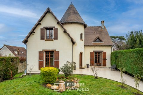 Maison familiale de charme avec sa tour architecturale