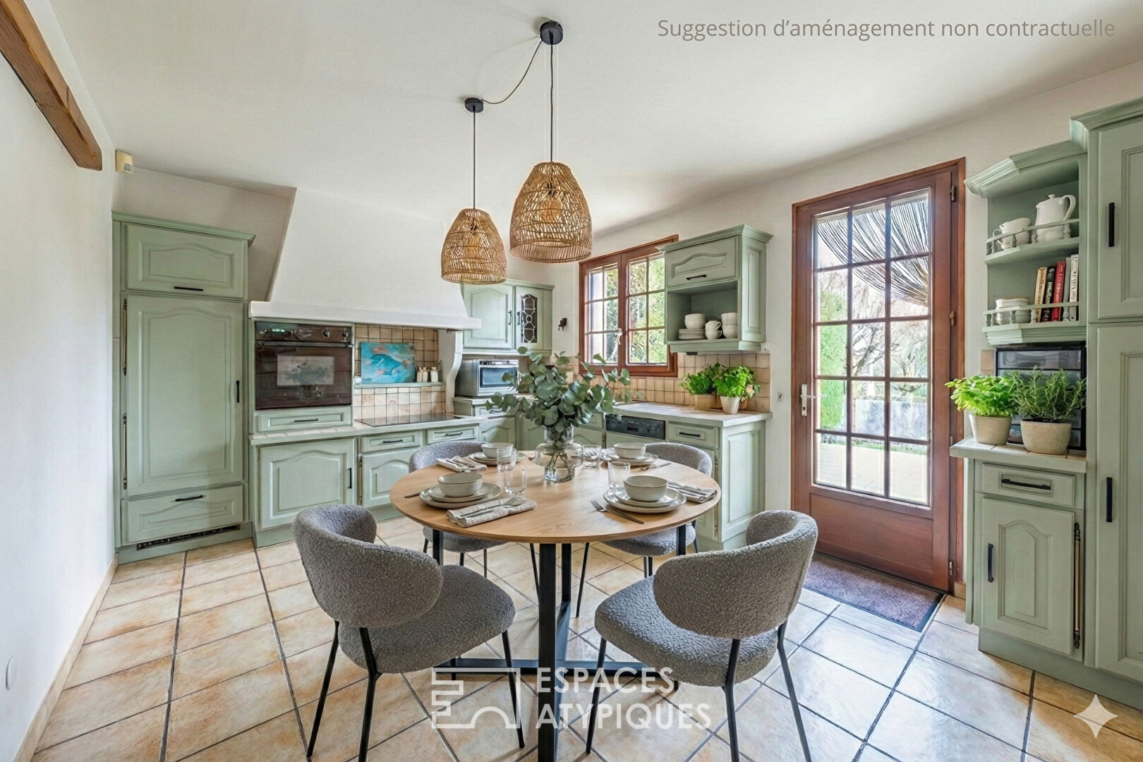 Maison familiale de charme avec sa tour architecturale