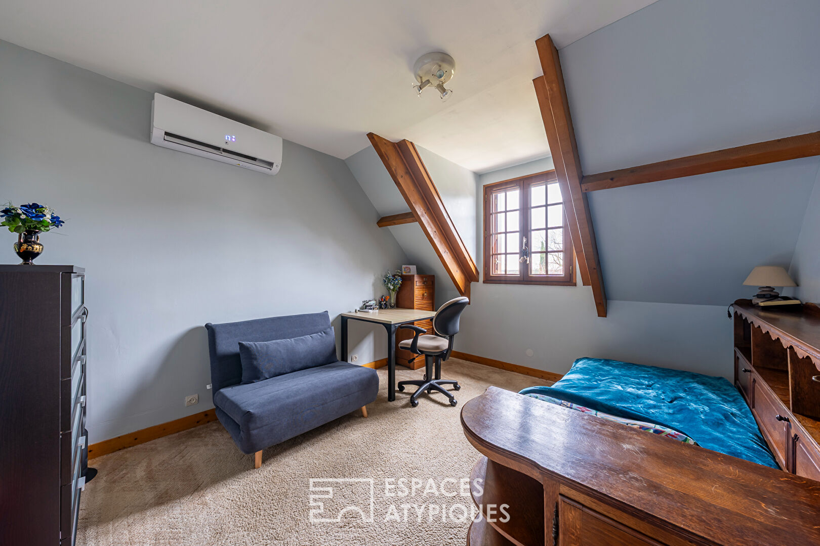 Maison familiale de charme avec sa tour architecturale