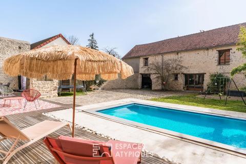 Authentiques corps de ferme rénovés au calme et au coeur de la nature.