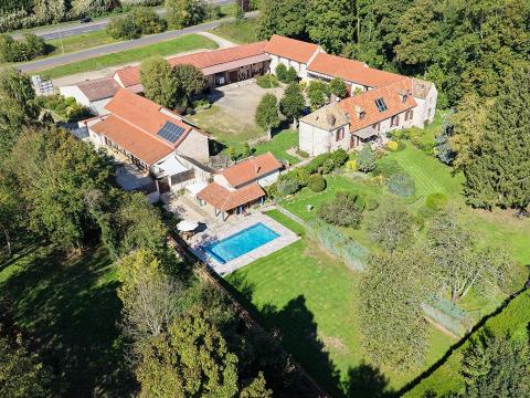 Domaine de réceptions, séminaires et maison d&rsquo;habitation avec piscine