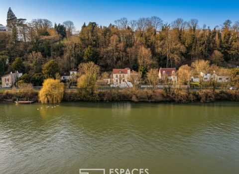 Maison familiale en bord de seine.
