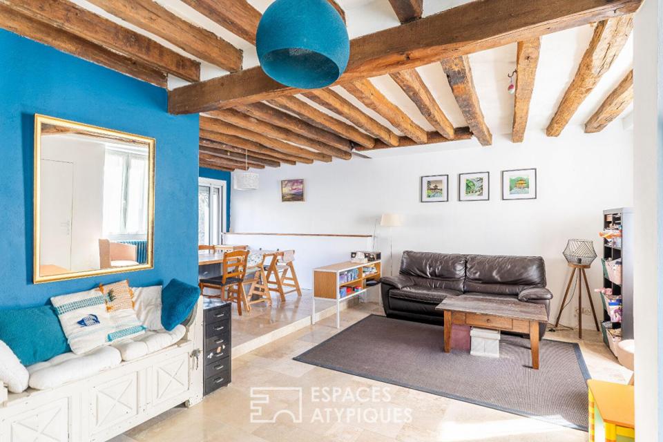 Maison de ville avec jardin et dépendance à aménager