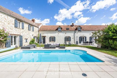 La maison Longère avec piscine.
