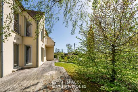 La maison d&rsquo;architecte et son jardin bucolique