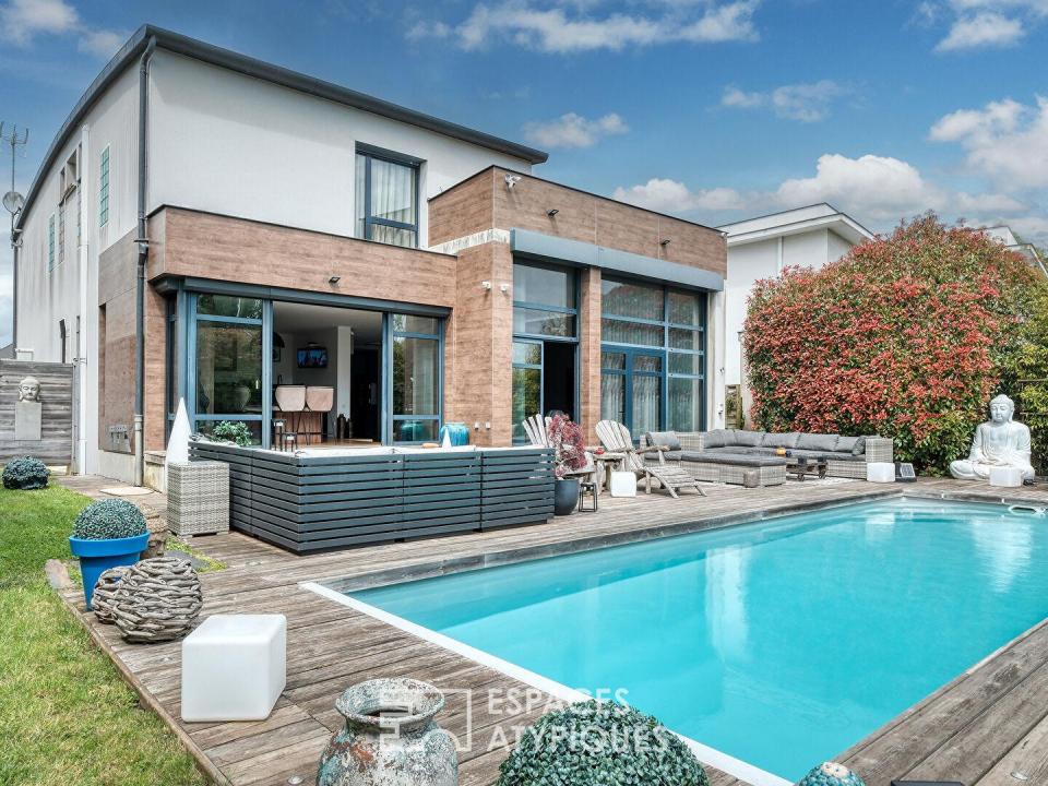 Maison d'architecte contemporaine avec piscine