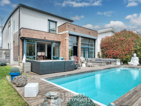 Maison d&rsquo;architecte contemporaine avec piscine