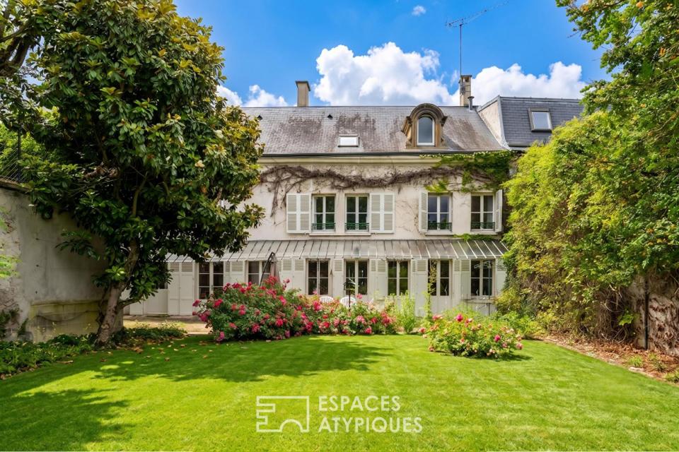 La maison historique en plein centre ville avec grand jardin sans vis-à-vis