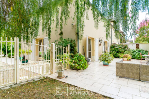 Maison contemporaine dans une ancienne ferme rénovée du XVIIIème siècle