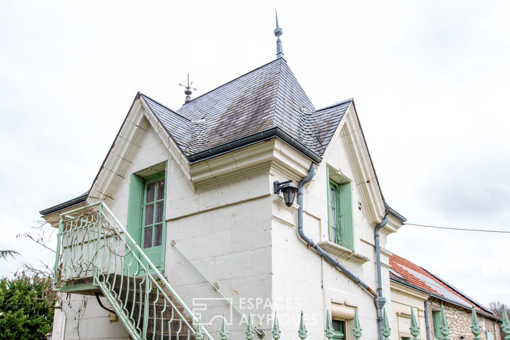 Former winegrower’s farm and its outbuildings to reinvent