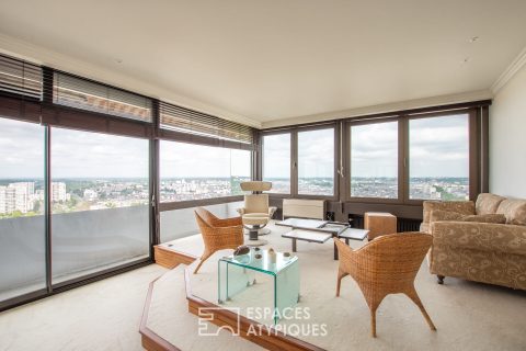 Top floor apartment with view