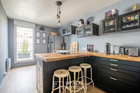 Le Lumineux – Top floor apartment with generous volumes
