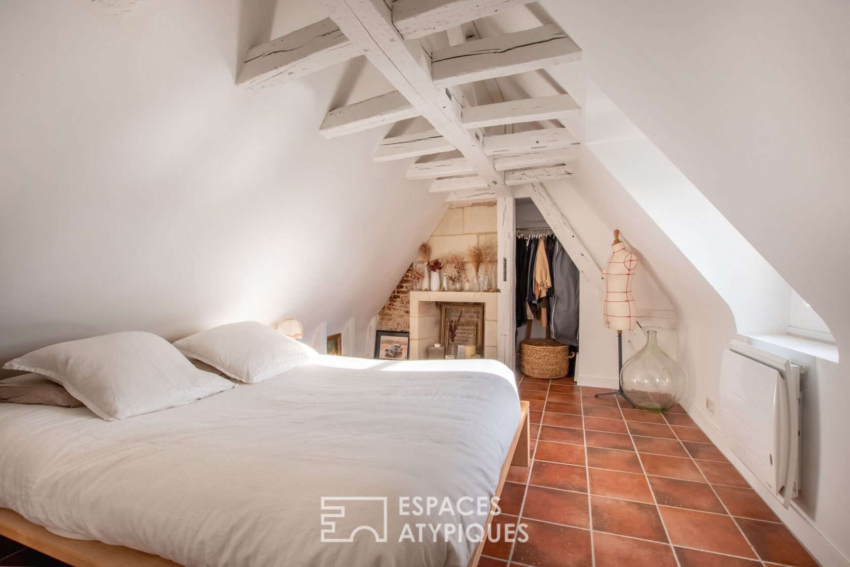 Duplex de charme avec terrasse sur les toits dans le coeur historique de Tours