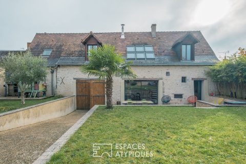 Longère rénovée style industriel en coeur de village