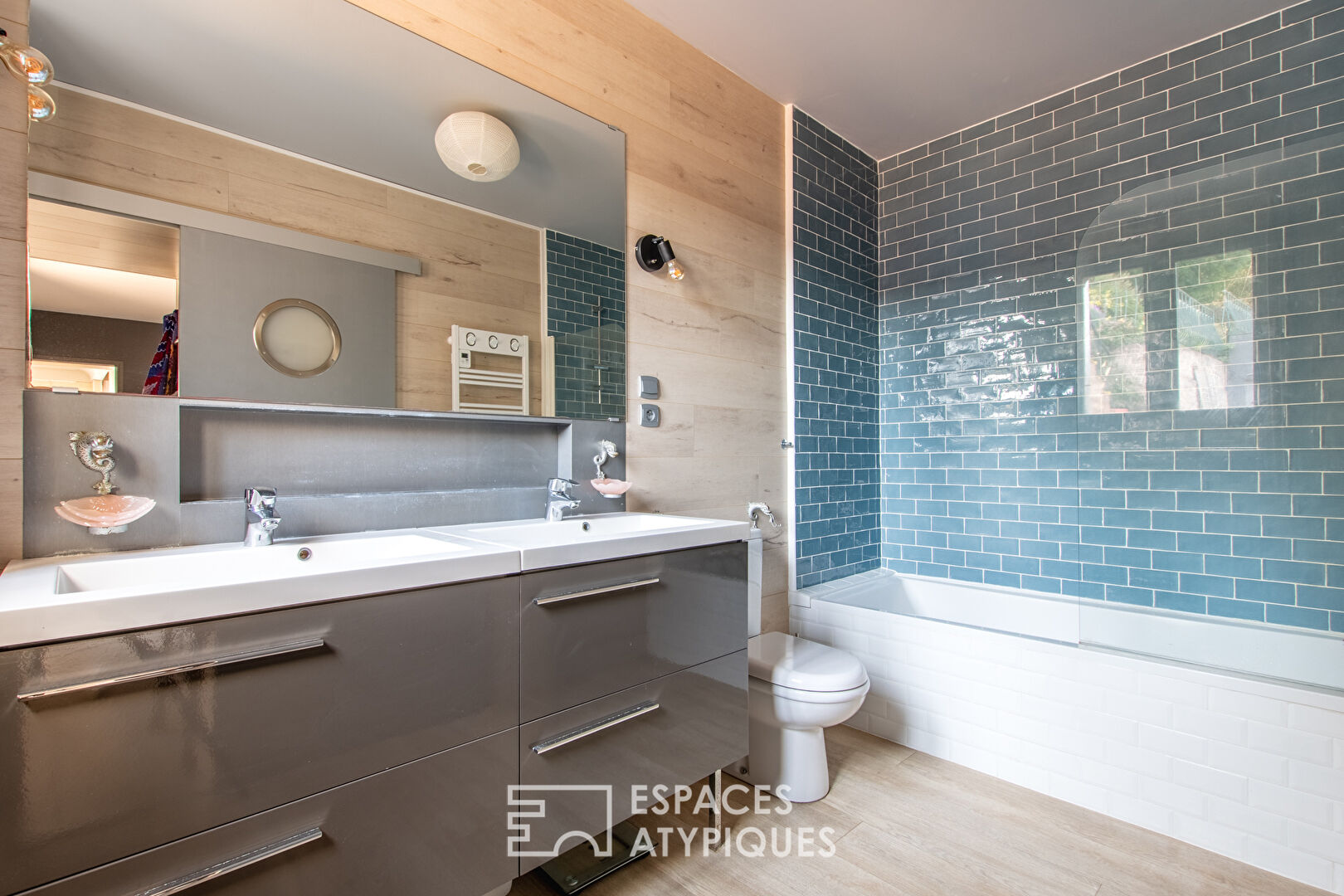 Duplex avec terrasse et jardin