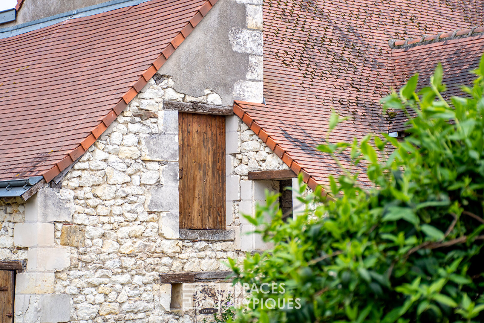 Haras et longère rénovée en Sud Touraine